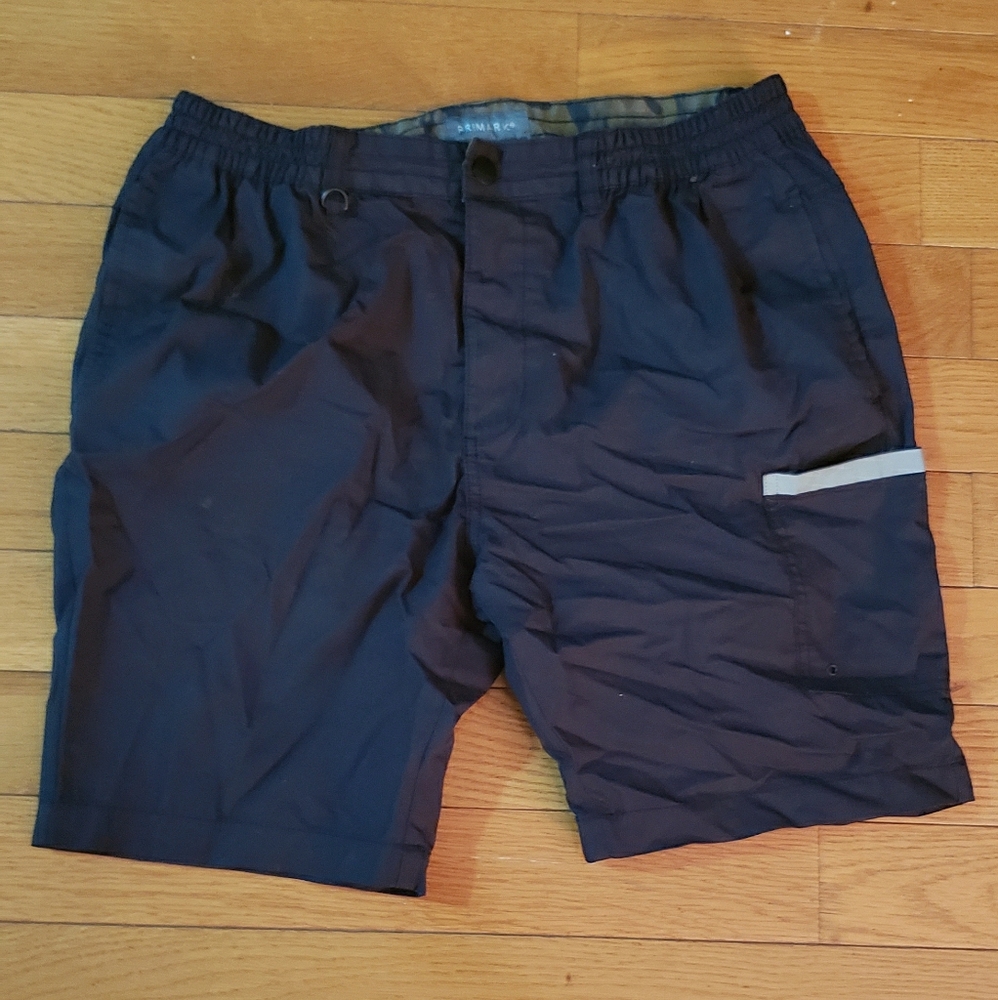 Reflecting cargo tech shorts
